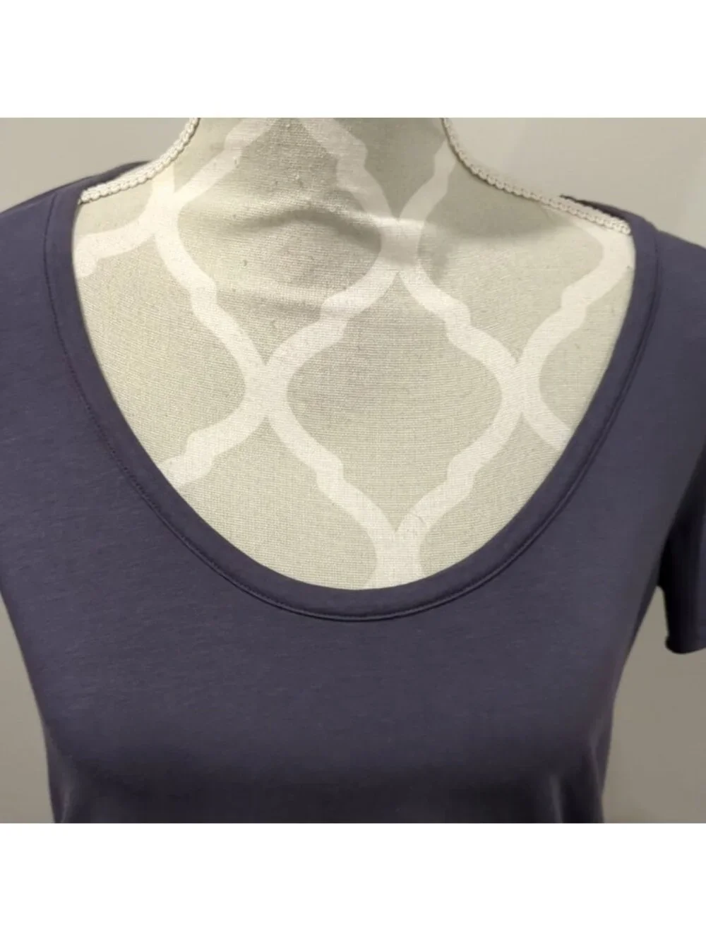 Lululemon scoop neck short sleeve with pockets on the side grey soot color